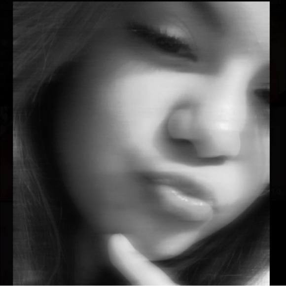 Meet your Posher, Dania - Picture 1 of 1